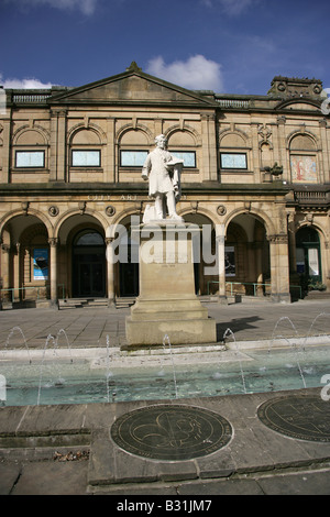 Ville de York, en Angleterre. Statue de l'artiste William Etty à Exhibition Place avec le public art gallery, à l'arrière-plan. Banque D'Images