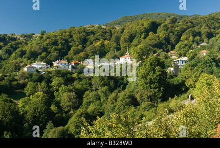 Village de montagne de Delchevo, région de Gotze Delchev, ancienne architecture bulgare, Balkans, Bulgarie Banque D'Images