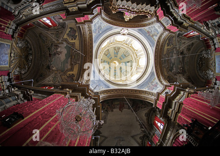 Intérieur de l'église paroissiale de St Paul, Rabat, Malte, montrant le plafond et dome Banque D'Images