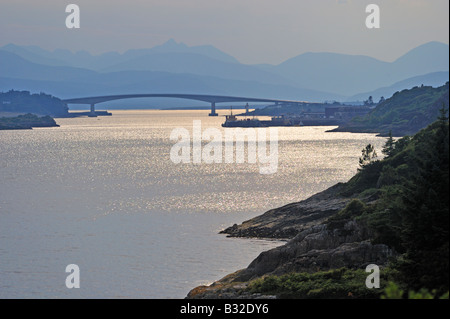 Skye Road Bridge de Kyle of Lochalsh, Skye et Lochalsh, Ecosse, Royaume-Uni, Europe. Banque D'Images