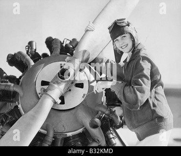 Portrait de femme avec hélice avion Banque D'Images