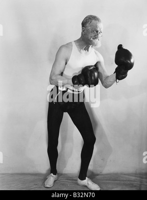 Portrait of mature boxer Banque D'Images