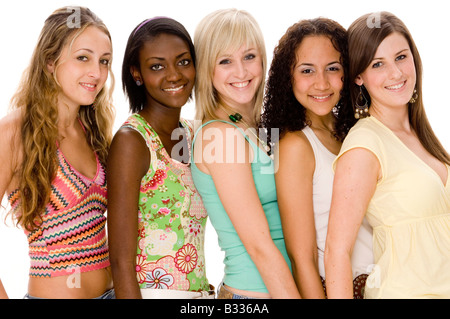Un groupe de cinq amis féminins sur fond blanc Banque D'Images