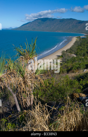 Vue panoramique sur la côte et la plage de Port Douglas dans le Queensland, Australie Banque D'Images