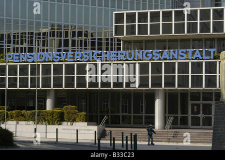 Le bureau d'assurance-pension- tête et le bureau provincial à Vienne Banque D'Images