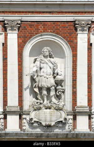 Statue du Prince Georges de Danemark, consort de la Reine Anne, le Guildhall, Windsor Banque D'Images