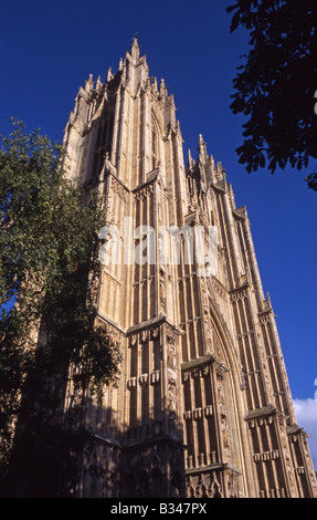 Beverley Minster, l'extrémité ouest des tours, Yorkshire, Angleterre, Royaume-Uni Banque D'Images