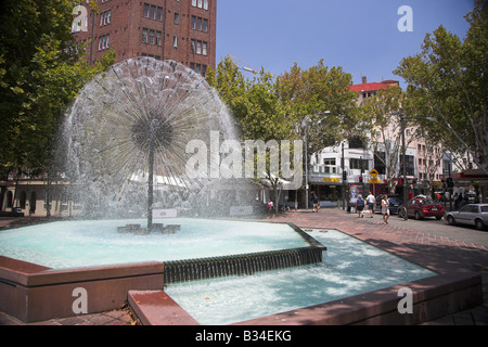 La fontaine El Alamein dans la région de Kings Cross à Sydney, Australie. Banque D'Images