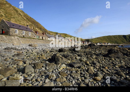 Ancien village de pêcheurs et port de Crovie sur la côte nord de l'Aberdeenshire, Ecosse, Royaume-Uni Banque D'Images