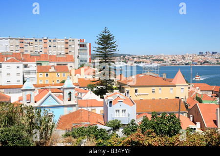 Vue panoramique de Lisbonne de Almada, Portugal Banque D'Images