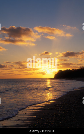 Coucher de soleil sur le lagon à l'atoll de Bikini Îles Marshall Micronésie Banque D'Images