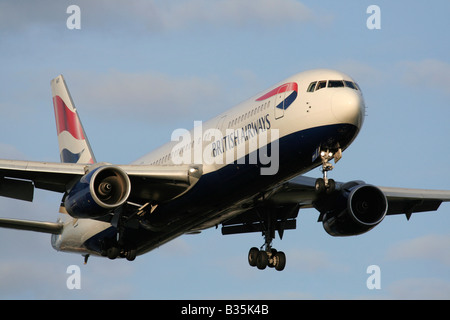 British Airways Boeing 767-300ER en approche Banque D'Images