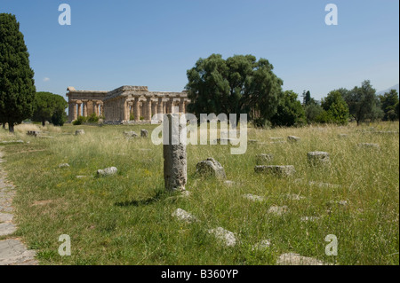 Temple d'Héra (6e siècle avant J.-C.) avec d'autres ruines Banque D'Images