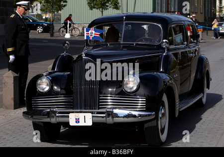 17 Juin Célébration de la fête de l'indépendance de l'Islande le président M. Olafur Ragnar Grimsson arrivera à Old Packard Banque D'Images