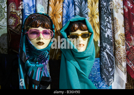 La Boutique du foulard dans Regents Bazar en Iran Kerman Banque D'Images