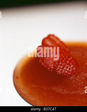 Strawberry Daiquiri Cocktail Martini Glass Banque D'Images