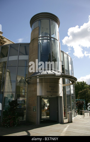 Ville de Sunderland, en Angleterre. Sunderland Museum et jardins d'hiver est un musée municipal situé à Mowbray Jardins. Banque D'Images