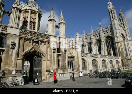 Ville de Cambridge, en Angleterre. Châtelet d'entrée du Kings College de Cambridge sur King's Parade. Banque D'Images