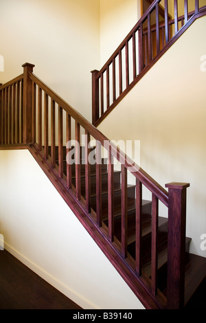 Vue d'un escalier en bois Banque D'Images