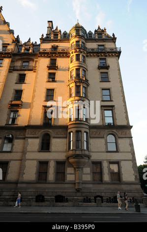 Immeuble Dakota plus ancien immeuble de luxe de New York et à l'endroit où John Lennon a été tué Banque D'Images