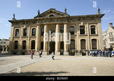 Ville d'Oxford, en Angleterre. Vue sur la cour arrière du bâtiment Clarendon conçu Nicholas Hawksmoor. Banque D'Images