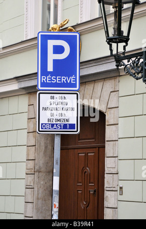 Zone de stationnement réservés à Prague Banque D'Images