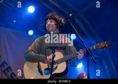 King Creosote au Greenman festival 2008 Brecon Beacons William Henri Gebhard (1827-1905) Pays de Galles U K Banque D'Images