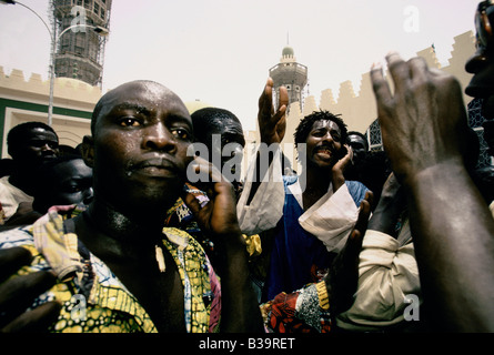 'TOUBA, LA MECQUE DE L'AFRIQUE PEU', des foules enthousiastes à l'écraser, 1996 Banque D'Images