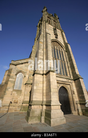 Ville de Derby, en Angleterre. Le 1844 Augustus Pugin conçu l'église de St Mary (RC) au sein de l'Strutt's Park de conservation. Banque D'Images