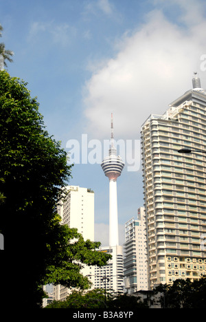 Menara KL Tower et bâtiments Kuala Lumpur, en Malaisie Banque D'Images