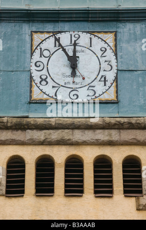 La Chine, la province de Shandong, Qingdao, vieille ville, l'horloge de l'Eglise Protestante Banque D'Images