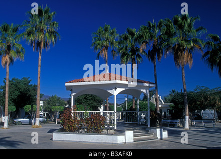 D'un belvédère, place principale, ville de Santiago, l'état de Baja California Sur, Mexique Banque D'Images