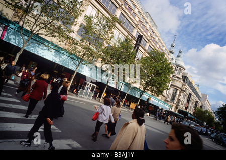 Paris France Au printemps department store Boulevard Haussmann Banque D'Images