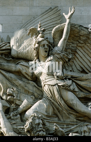 Paris France Détail de la sculpture Le départ des Volontaires aka La Marseillaise sur l'Arc de Triomphe Banque D'Images