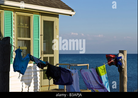 Waterfront beach cottage avec corde à linge, Truro, cape cod, ma Banque D'Images
