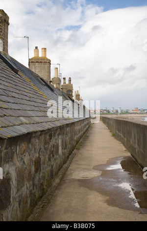 Maisons, jardins, maisons en Footdee Fittick ou Fittie, St, Aberdeen, Écosse, Royaume-Uni. Fittie carrés, un modèle de logement construit pour les pêcheurs en 1809. Banque D'Images