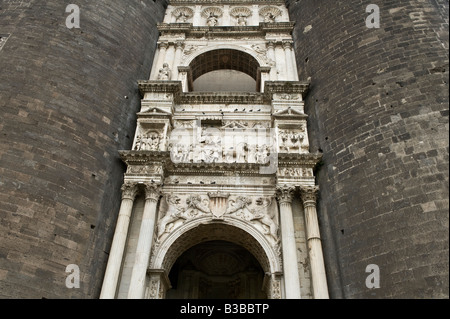 Détail de l'Arco di Trionfo, Castel Nuovo Banque D'Images