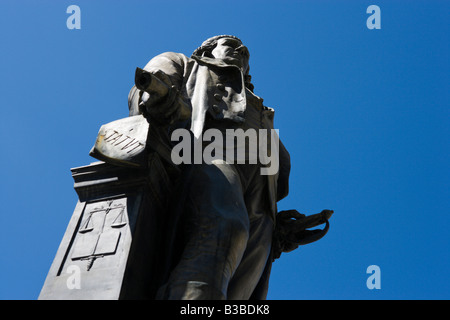 Statue de Pascal Paoli (le 18e siècle chef Corse), place Paoli, Corte, centre Corse, France Banque D'Images