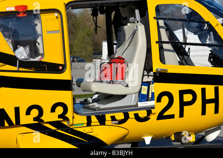 American Eurocopter EC-135 le fuselage de l'hélicoptère et le poste de pilotage Banque D'Images