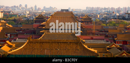 Les toits jaunes Forbidden City Beijing Chine Prise de parc Jinshang en regardant vers la Place Tiananmen Banque D'Images