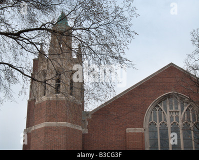 Première église baptiste de Oak Park (conçu par E. E. Roberts et construit en 1921) Oak Park. Le comté de Cook. L'Illinois. USA Banque D'Images