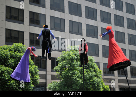 Groupe performance australienne Strange Fruit amusant dans le centre-ville de Los Angeles, Californie Banque D'Images