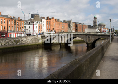 Liam mellowes Bridge River Liffey Dublin Irlande République d'Irlande EIRE Banque D'Images