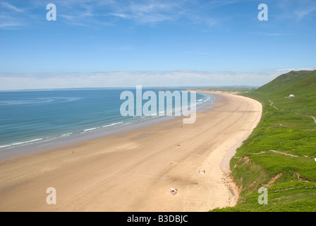 Plage de sable, mer et plage de Rhossili, les gens, la péninsule de Gower, au Pays de Galles, en Grande-Bretagne, en Europe Banque D'Images