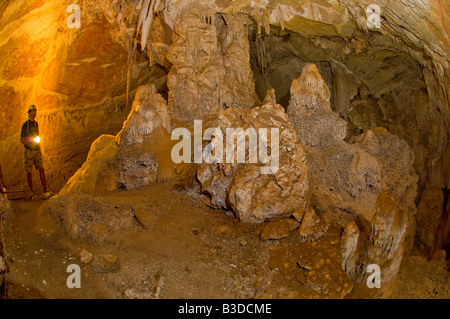 Grotte de São Miguel dans le Mato Grosso do Sul, Brésil. La grotte a été créé par l'action corrosive de l'eau. Banque D'Images