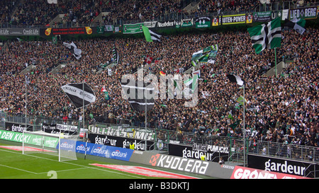 Football, 2. Bundesliga Borussia Moenchengladbach, 2007-2008, contre le FC Sankt Pauli 1:0, stade Borussia Park, foule de spectateurs, fans Banque D'Images