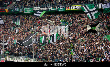 Football, 2. Bundesliga Borussia Moenchengladbach, 2007-2008, contre le FC Sankt Pauli 1:0, stade Borussia Park, foule de spectateurs, fans Banque D'Images