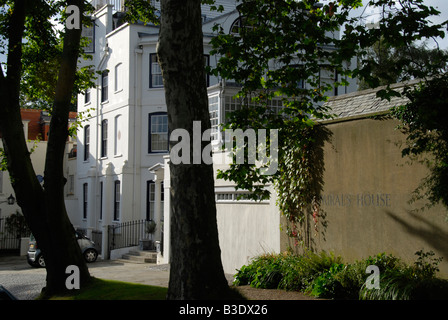 La maison de l'amiral, le bosquet, Hampstead, Londres, Angleterre. Anciens occupants : l'architecte Sir George Gilbert Scott. Banque D'Images