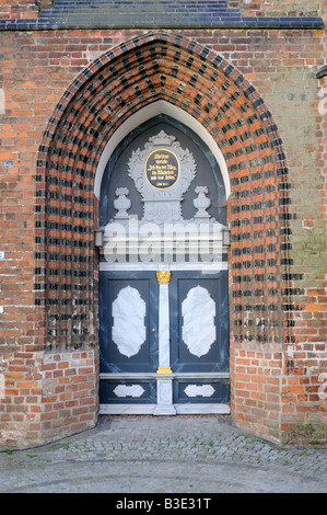 Kirchentür der St Nikolai Kirche in Deutschland Wismar porte de l'église de l'église Saint-Nicolas à Wismar, Allemagne Banque D'Images