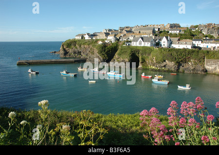 Issac Port Harbour, Cornwall, England, UK Banque D'Images